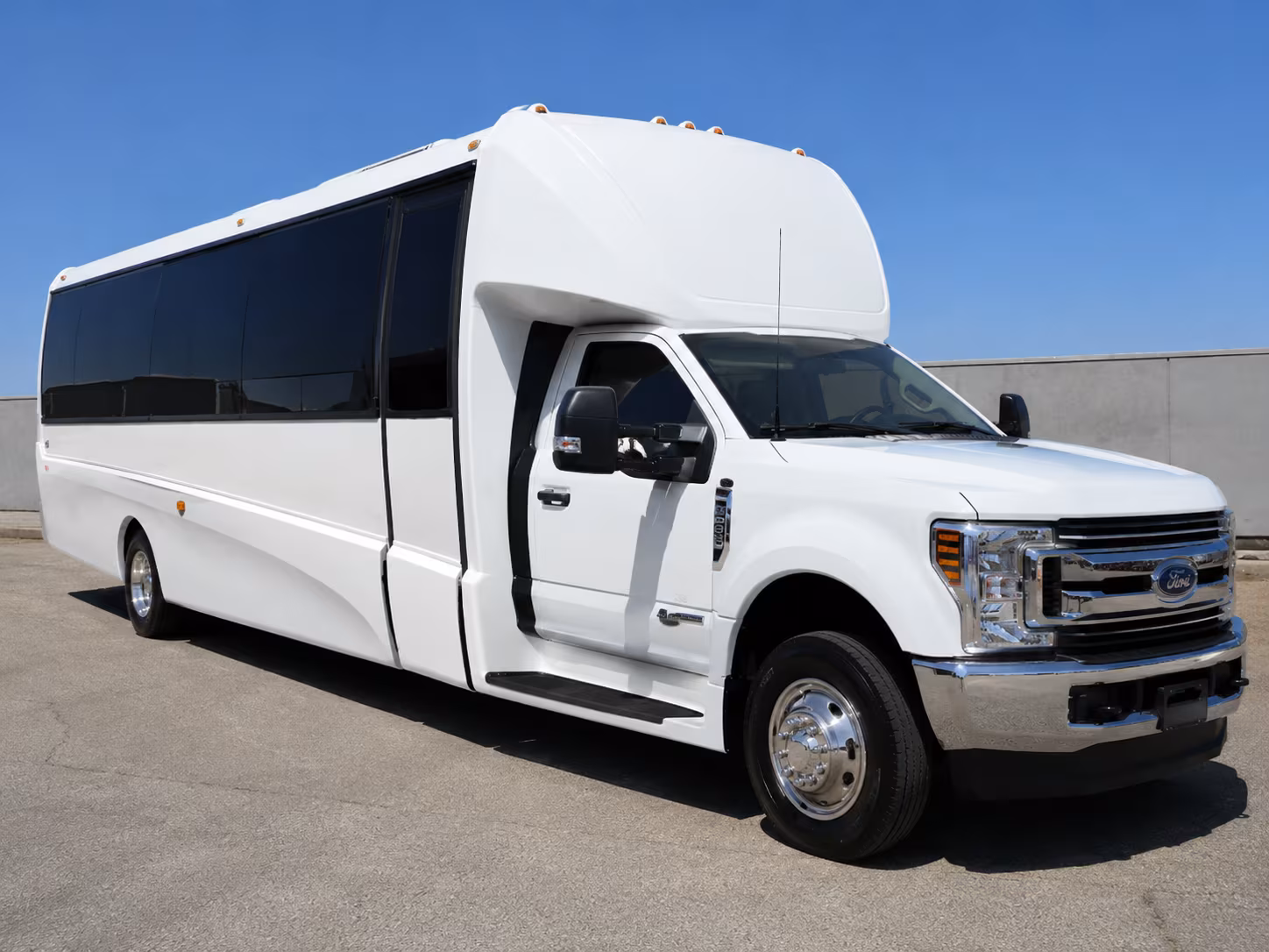 lewisville rent a bus for a meeting or corporate event in lewisville