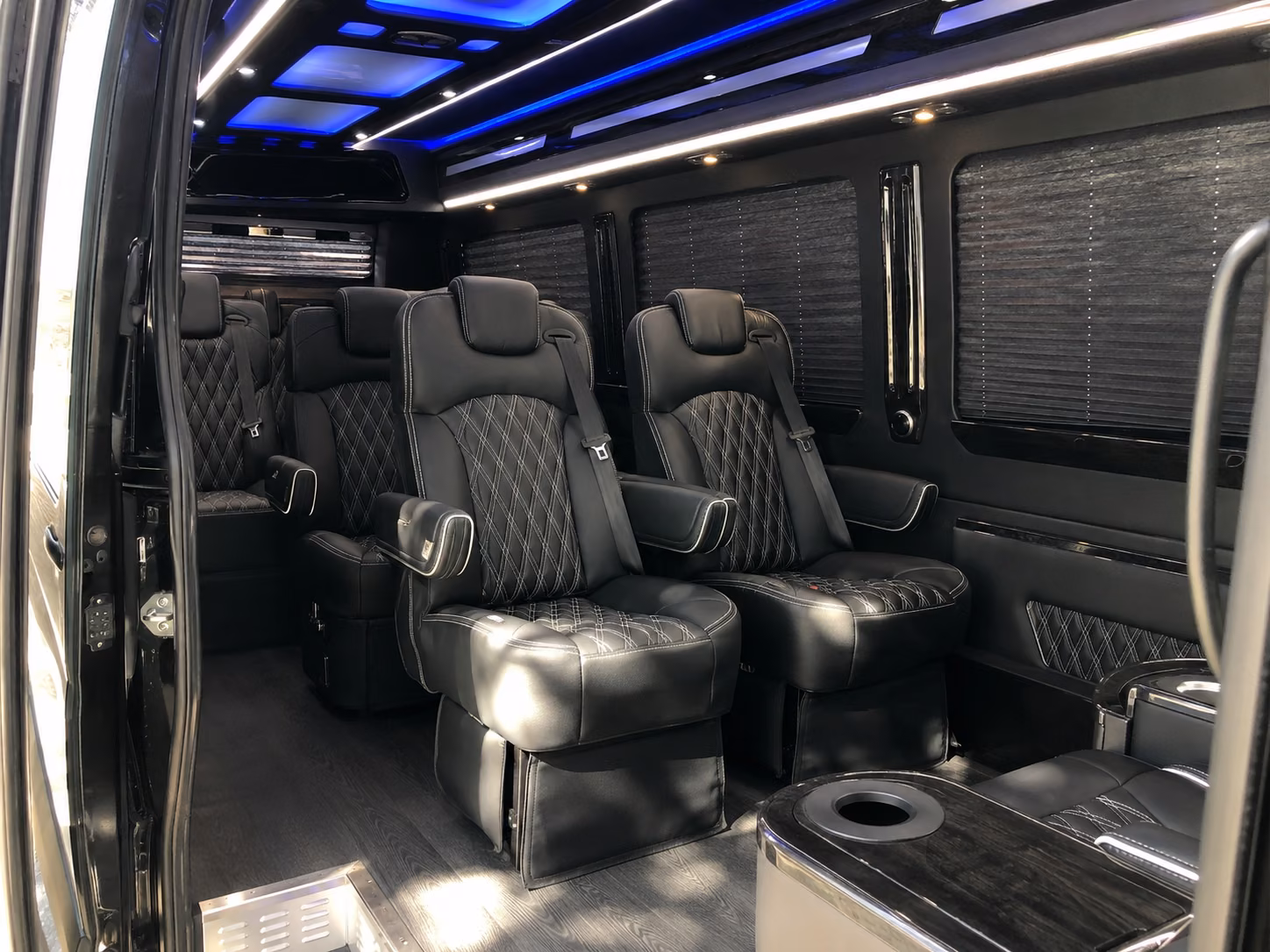 mesquite make an entrance with mesquite prom transportation